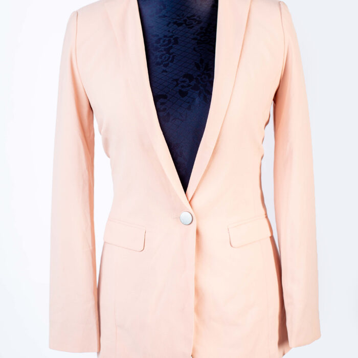 FOREVER 21 BLUSH CAREER BOYFRIEND LONGSLEEVE COLLARLESS