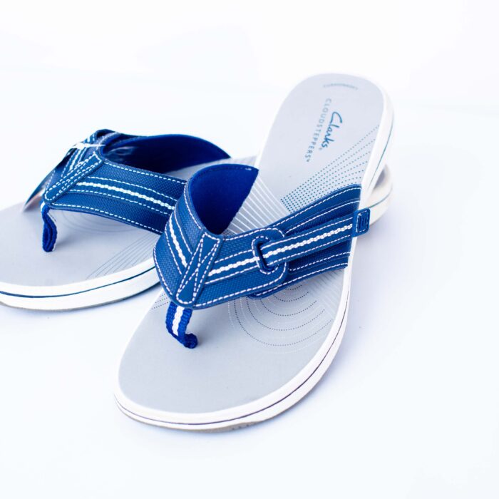 CLARKS BLUE WITH WHITE DETAIL THREADING FAUX LEATHER MALE SLIPPERS