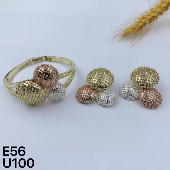 jpg1 EB3 TONE GOLD CIRCLES WITH STUDDS EARRING AND MATHING BANGLES