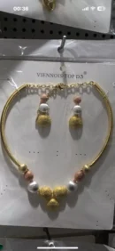 jpg103EBCGOLD WITH 3 TONE CORD WITH SMOOTH AND BRUSH CIRCLES AND 3 TONE DROP EAR RING