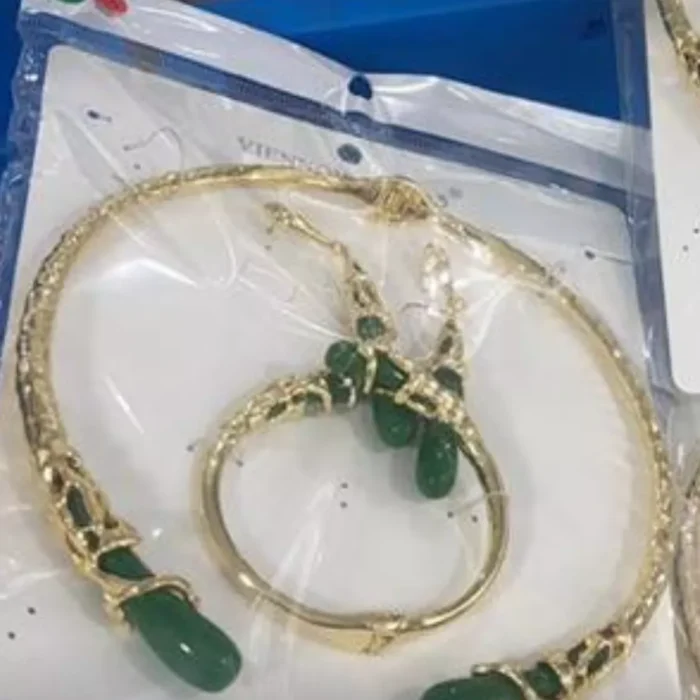 jpg110CSGOLD CLEOPATRA CORD CHAIN WITH GREEN LONG OVAL BELLS AND MATCHING BANGLES AND EAR RING SET