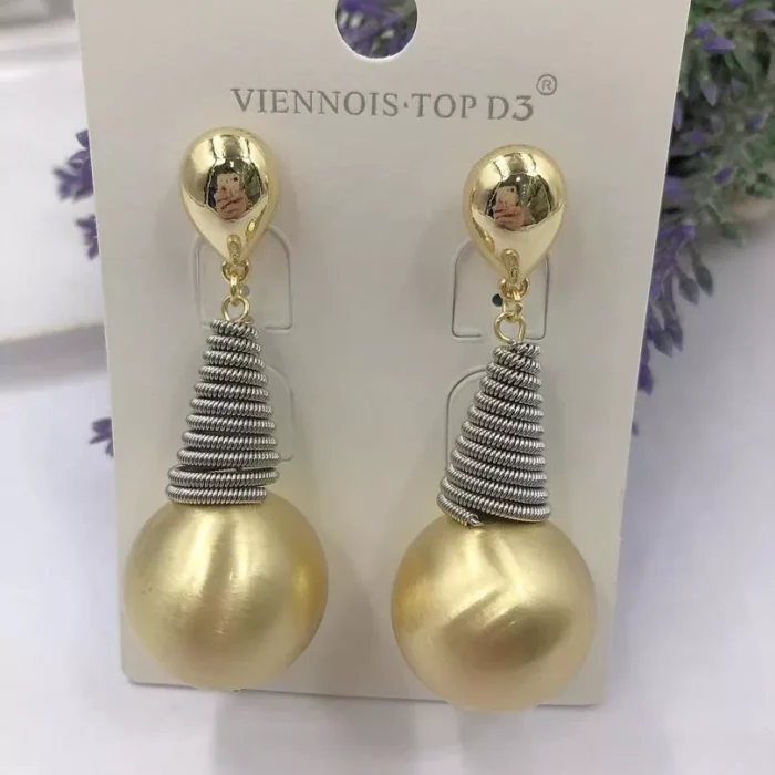 jpg14E GOLD BALL WITH SILVER SPIRAL CONE DROP EAR RING