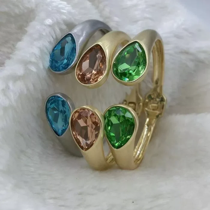 jpg3 B1 3 BEIGEGREENSEA BLUE STONES GOLD CLAPSE BRACELETS