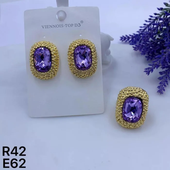 VIENNOIS GOLD STUBBS WITH LILAC CENTER CRYSTAL STONE EARRINGS